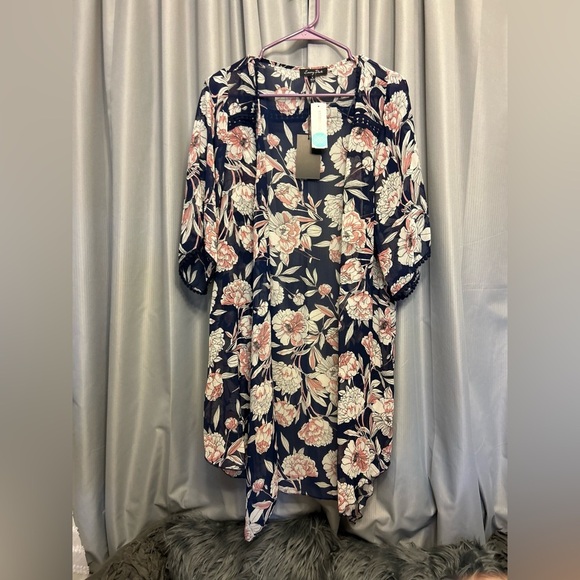 Emery Park Open Front Floral Kimono NWT 30%off w♥️ #76 - Picture 1 of 6